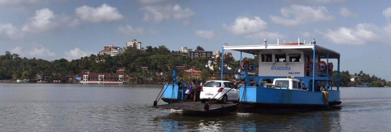 How to reach – Ferry from Ribandar to Chorao